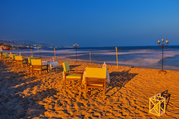 Romantic Beach Dinner at Edde Sands